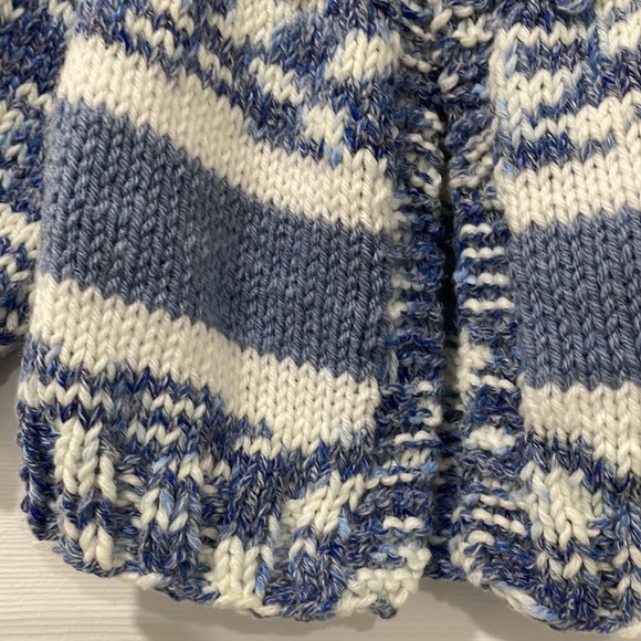 Handmade baby sweater * Brand New * - Picture 2 of 3